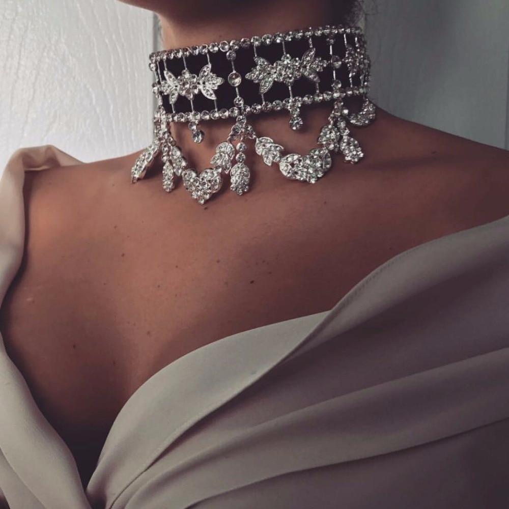 Crystal Rhinestone Choker Necklace Velvet Statement Necklace - BRYLUXE